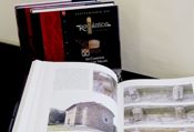 miniatura Enciclopedia del Románico en Cantabria Tres Tomos 2