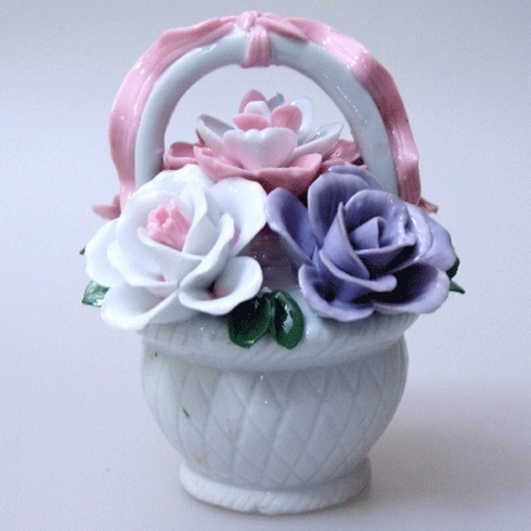 Mary-G Cesta Flores 2036