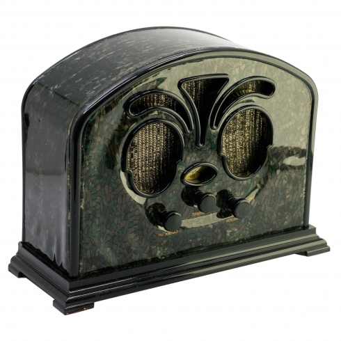 BVC Radio Diseño Clasico Am-fm Mod. 3039-bk