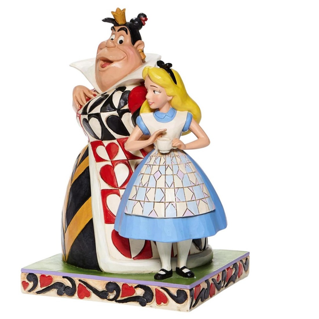Figura Enesco Disney Traditions Alicia en el Pais de la Maravillas con la Reina de Corazones Showcase Collection