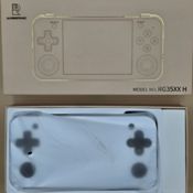 miniatura Consola Retro Emuladora MR.Anbernic RG35XX H