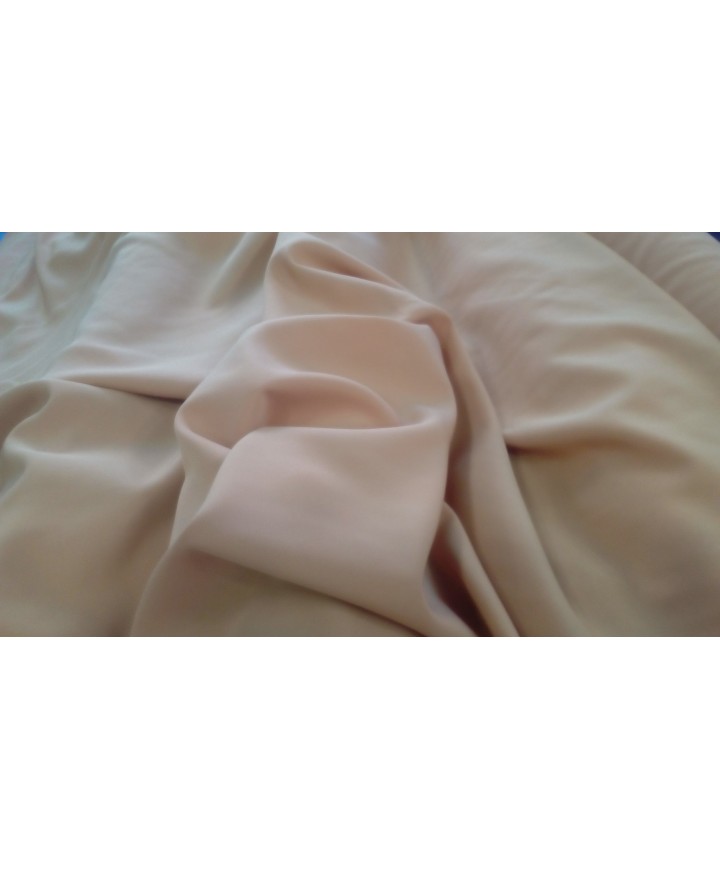 Crespón rosa maquillaje