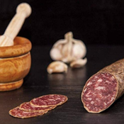 miniatura 1/2 SALCHICHÓN EXTRA IBÉRICO BELLOTA GUIJUELO Con mucho sabor y punto equilibrado de grasa y pimienta.