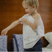 miniatura Modelo Camiseta niño Médicos del Mundo