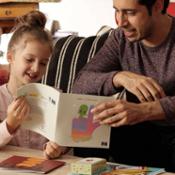 miniatura foto kit educo 6-9 años leyendo el cuento Kiko y la mano