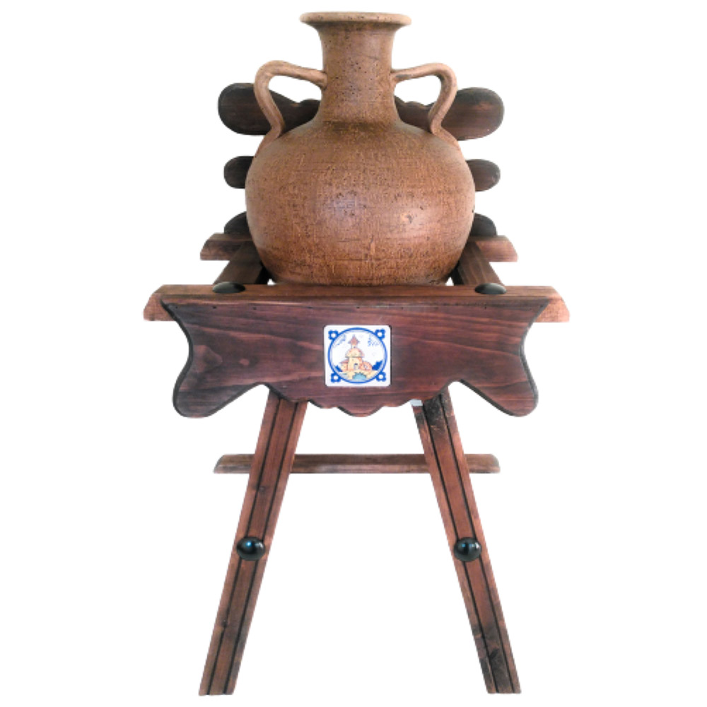 Cantarera de madera rústica con cántaro rústico de 2 asas