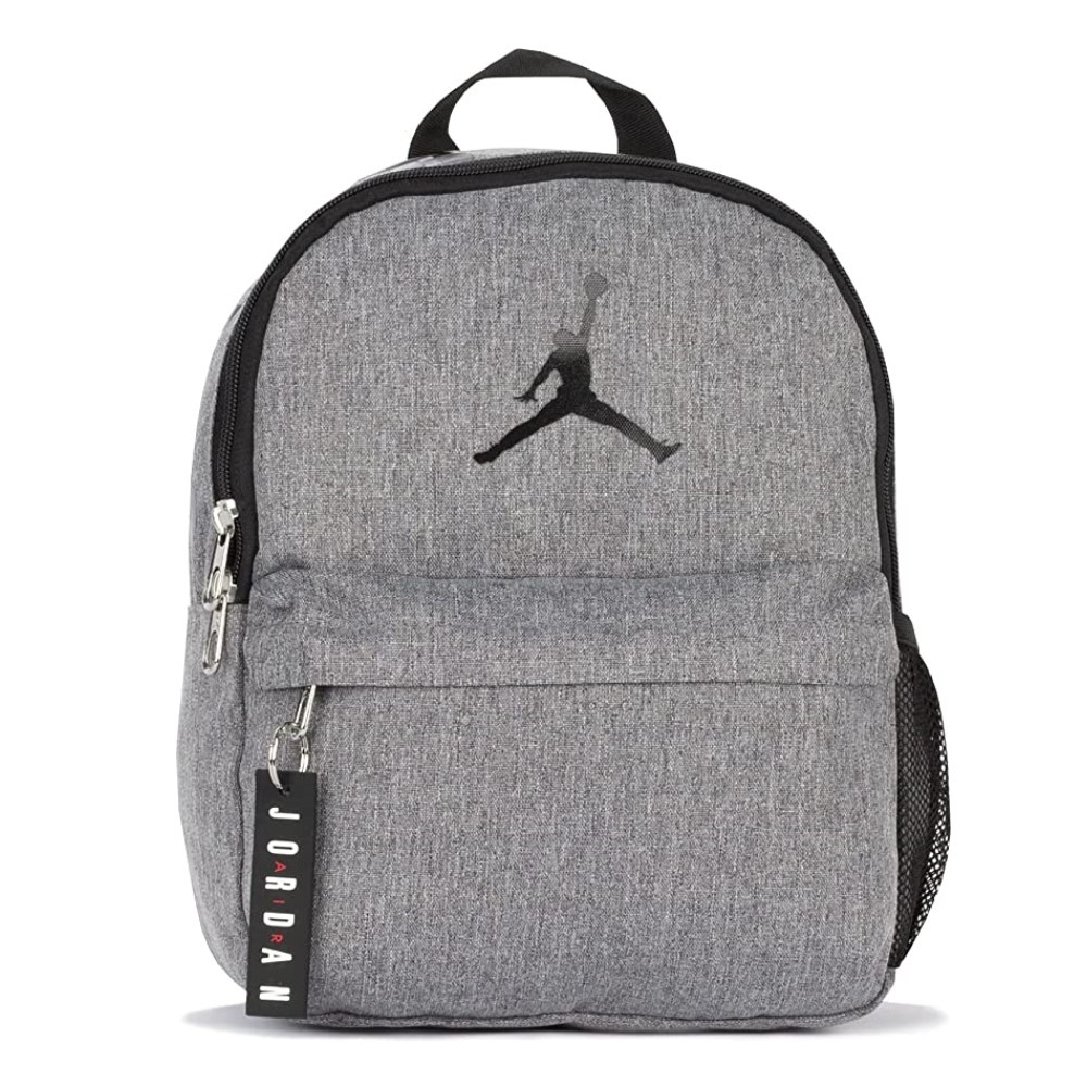 Imagen MOCHILA JORDAN MINI JAN AIR GRIS 11 LIT BACK PACK 7A0654-GEH MINI MOCHILA