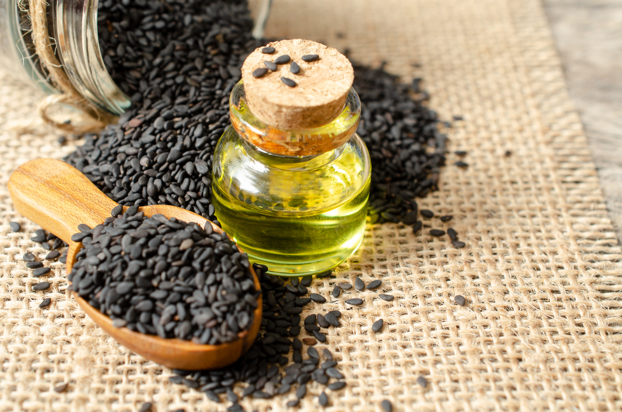 Estética Ecológica y Masajes Rituales Masaje relajante con aceite de sésamo ecológico