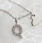 miniatura Gargantilla Inicial Q