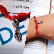 miniatura Palo Santo para Quemar Incienso Natural - Palo Santo 100gr Madera Sagrada Corte Artesanal + Pulsera 