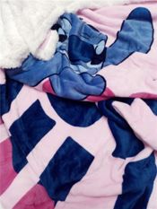 miniatura Manta Aymax Coralina Sherpa Lilo y Stitch Just Chill Rosa 130x170cm 4