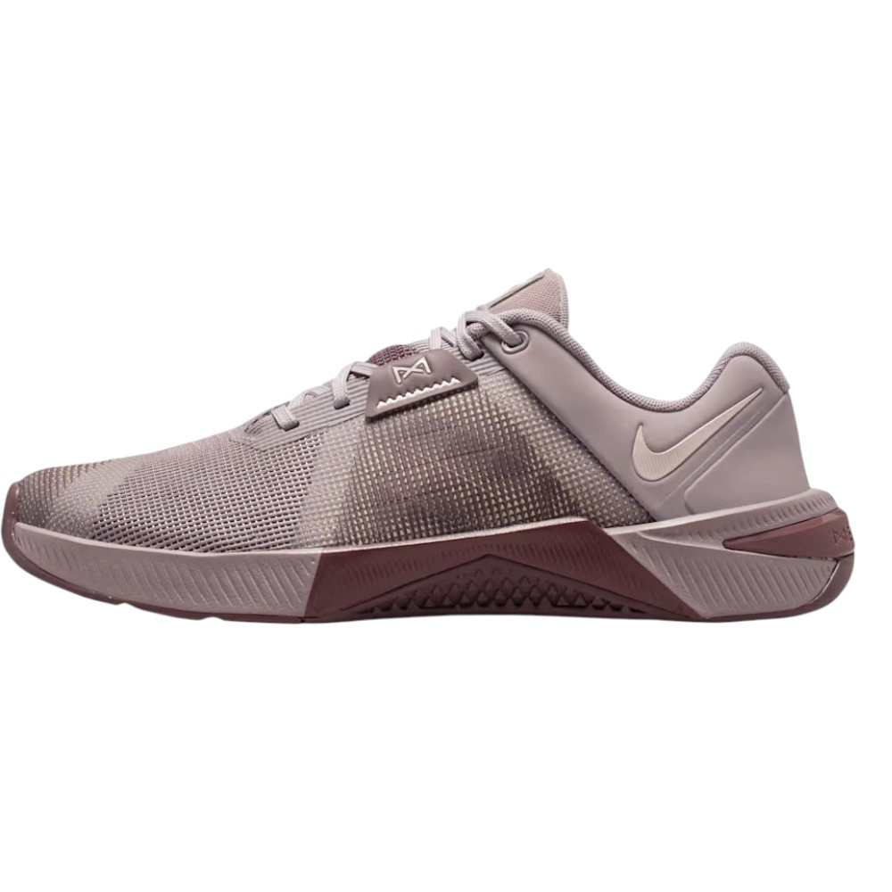 Imagen ZAPATILLAS NIKE METCON 10 VIOLETA LT ORE SILT RED HQ2620-200 CROSS TRAINING MUJER