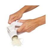 miniatura Rallador Giratorio y Triturador de Queso con Tambor de Acero Inoxidable LifeStyle 2