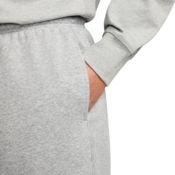 miniatura Imagen SHORT NIKE CLUB FRENCH TERRY FLOW GRIS FN3520-063 PANTALONES CORTOS HOMBRE